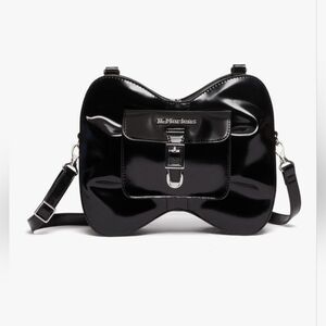 Dr. Martens Women's Vegan Leather Bow Shape Bag, Black Oxford Rub Off